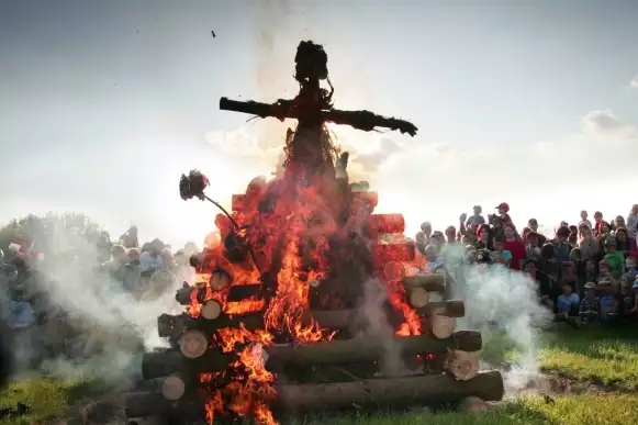 Pozvánka na čarodějnické akce v destinaci
