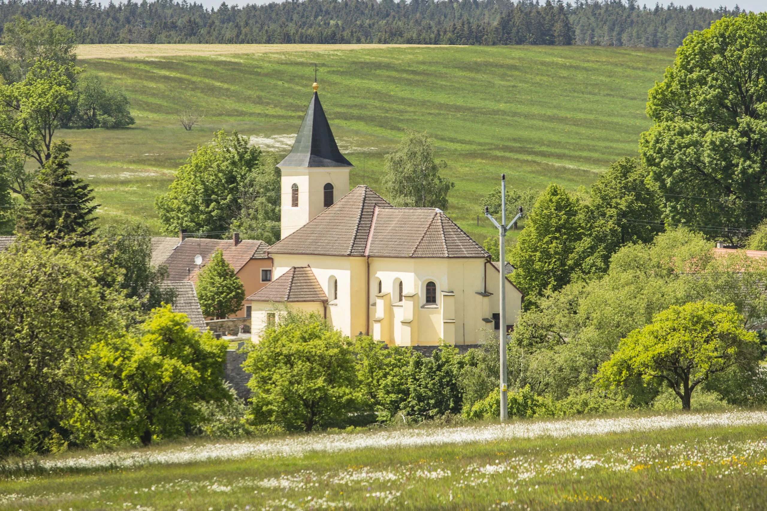 Stranná - kostel sv. Bartoloměje