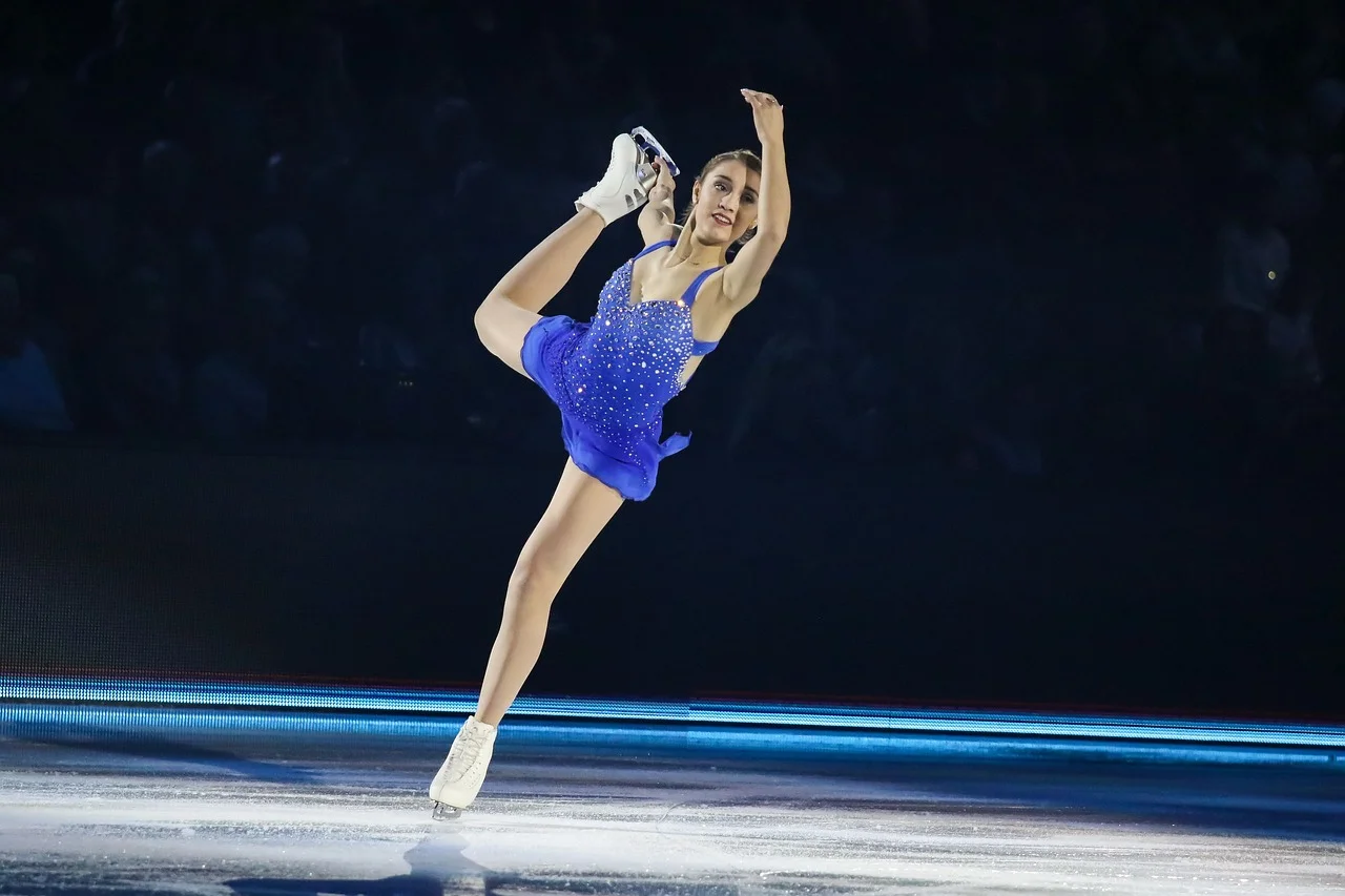 figure-skater-7260421_1280